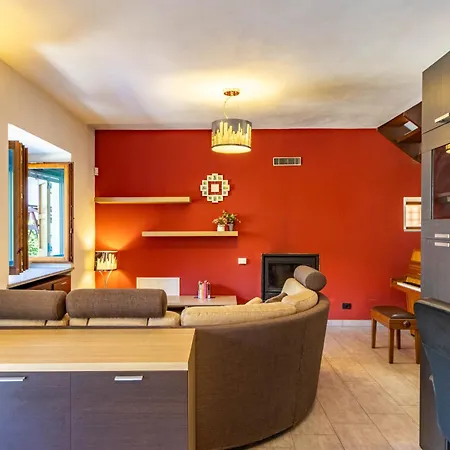 Casa Jasmine, Casa Con Giardino - Lago Maggiore - Wifi - By Guestaly بيت للعطل