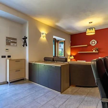 Casa Jasmine, Casa Con Giardino - Lago Maggiore - Wifi - By Guestaly بيت للعطل