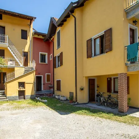 بيت للعطل Casa Jasmine, Casa Con Giardino - Lago Maggiore - Wifi - By Guestaly